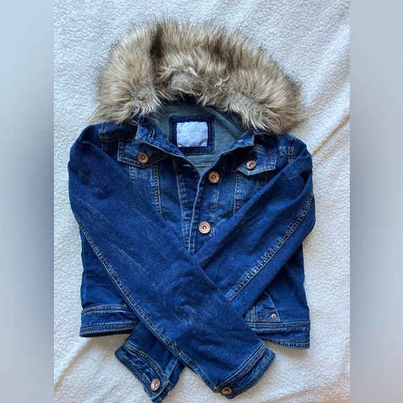 Cropped denim jacket - Picture 1 of 1